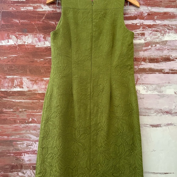 Jones New York dress. Excellent condition. Lime color. - Picture 2 of 3